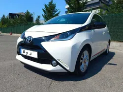 Blanco Usado 2017 Toyota Aygo x-sky Utilitario | 11.900 € (Precio justo)
