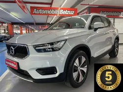 Blanco Usado 2021 Volvo XC40 Momentum SUV | 25.990 € (Precio justo)