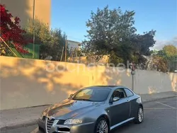 Gris / plata Usado 2005 Alfa Romeo GT Distinctive Coupe | 3700 € (Buen precio)