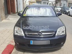 Negro Usado 2004 Opel Vectra Comfort Berlina | 2300 €