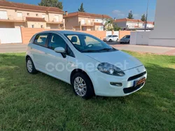 Blanco Usado 2013 Fiat Punto Lounge Utilitario | 5499 € (Precio justo)