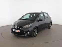 Gris Usado 2014 Toyota Yaris Active Utilitario | 10.599 € (Un poco caro)
