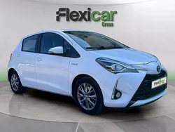 Blanco Usado 2019 Toyota Yaris Hybrid Active Berlina | 12.790 € (Precio justo)