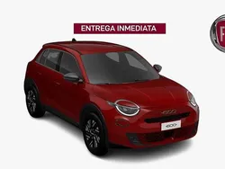 Rojo Nuevo 2025 Fiat 600 SUV | 21.920 € (Precio justo)