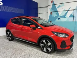 Rojo Usado 2023 Ford Fiesta Active Utilitario | 17.995 € (Un poco caro)
