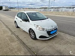 Blanco Usado 2015 Peugeot 208 Style Utilitario | 5800 € (Buen precio)