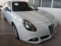 Blanco Usado 2014 Alfa Romeo Giulietta Distinctive Utilitario | 11.950 € (Caro)