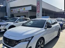Blanco Usado 2023 Peugeot 308 Allure Utilitario | 17.500 € (Precio justo)