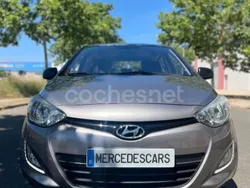 Gris / plata Usado 2013 Hyundai i20 Berlina | 6900 € (Precio justo)