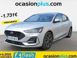 Gris plata Usado 2023 Ford Focus ST-Line Utilitario | 16.873 € (Buen precio)