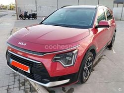Granate Usado 2022 Kia Niro SUV | 24.000 € (Un poco caro)