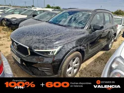 Negro Usado 2023 Volvo XC40 Core SUV | 25.850 € (Precio justo)
