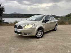 Beige Usado 2010 Fiat Linea Active Berlina | 2500 € (Caro)