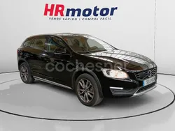 Negro Usado 2018 Volvo V60 CC Plus Familiar | 17.990 € (Super precio)