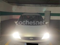 Gris / plata Usado 2002 Ford Galaxy Ambiente Monovolumen | 3500 €