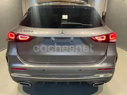 Gris / plata Usado 2022 Mercedes GLA200 SUV | 37.900 € (Precio justo)