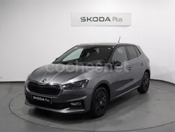 Gris Usado 2024 Skoda Fabia Berlina | 19.990 € (Precio justo)