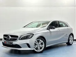 Gris / plata Usado 2016 Mercedes A200 Urban Berlina | 16.490 € (Precio justo)