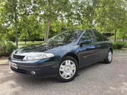 Azul Usado 2003 Renault Laguna II Authentique Berlina | 2900 € (Un poco caro)