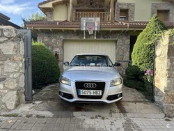 Gris / plata Usado 2011 Audi A3 Attraction Berlina | 8000 € (Precio justo)