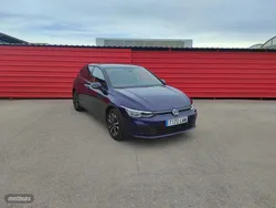 Azul Usado 2021 VW Golf VIII Life | 21.990 € (Un poco caro)