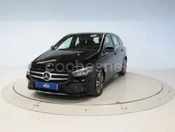 Negro Usado 2021 Mercedes B180 Monovolumen | 29.895 € (Un poco caro)