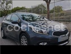 Gris / plata Usado 2015 Kia Ceed Berlina | 10.000 € (Precio justo)