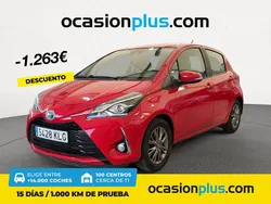 Rojo Usado 2018 Toyota Yaris Hybrid Active Berlina | 13.900 € (Un poco caro)