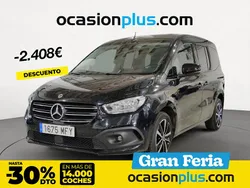 Negro Usado 2023 Mercedes A180 Monovolumen | 26.490 € (Precio justo)