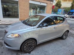 Gris / plata Usado 2012 Lancia Ypsilon Silver Utilitario | 4990 € (Buen precio)