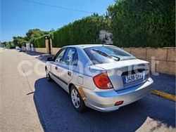 Gris / plata Usado 2003 Hyundai Accent GLS Berlina | 1890 €