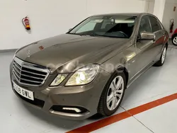 Marrón Usado 2010 Mercedes E350 Avantgarde Berlina | 10.400 € (Precio justo)