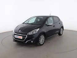 Negro Usado 2019 Peugeot 208 Signature Sky Utilitario | 8299 € (Buen precio)