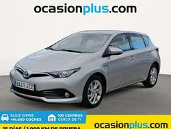 Plateado Usado 2017 Toyota Auris Hybrid Business Edition Utilitario | 14.490 € (Precio justo)