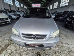 Gris Usado 2004 Opel Zafira Elegance Monovolumen | 2490 € (Un poco caro)