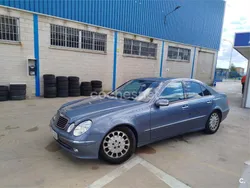Azul Usado 2004 Mercedes E270 Classic Berlina | 3999 € (Precio justo)