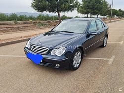 Azul Usado 2005 Mercedes C320 Elegance Berlina | 8700 €