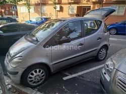 Gris / plata Usado 2001 Mercedes A140 Avantgarde Monovolumen | 1800 € (Buen precio)