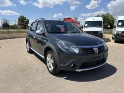 Negro Usado 2009 Dacia Sandero Stepway Utilitario | 5190 €