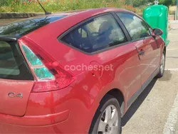 Granate Usado 2006 Citroën C4 Berlina | 2300 € (Precio justo)