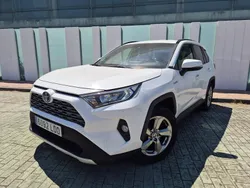 Blanco Usado 2019 Toyota RAV4 Hybrid Advance SUV | 21.700 € (Precio justo)
