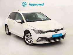 Blanco Usado 2024 VW Golf VIII Life Berlina | 27.350 € (Un poco caro)