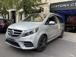 Gris / plata Usado 2017 Mercedes V220 Avantgarde Monovolumen | 41.990 € (Caro)
