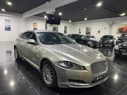 Beige Usado 2013 Jaguar XF Premium Luxury Berlina | 11.990 € (Precio justo)
