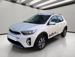 Blanco Nuevo 2024 Kia Stonic SUV | 18.500 € (Precio justo)