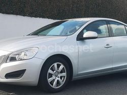 Gris / plata Usado 2011 Volvo S60 Kinetic Berlina | 8990 €