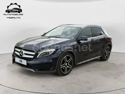 Azul Usado 2017 Mercedes GLA180 AMG line SUV | 14.999 €