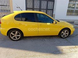 Amarillo Usado 2005 Seat Leon Sport Berlina | 2000 € (Super precio)