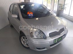 Gris / plata Usado 2005 Toyota Yaris Berlina | 4900 € (Precio justo)