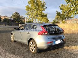 Gris / plata Usado 2016 Volvo V40 Inscription Familiar | 9999 € (Buen precio)